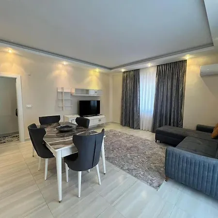 Sky Hill 16 *